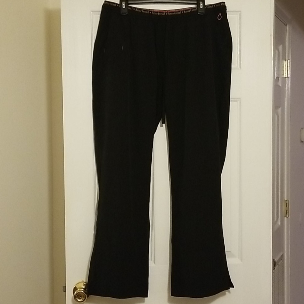 HeartSoul black scrub bottom